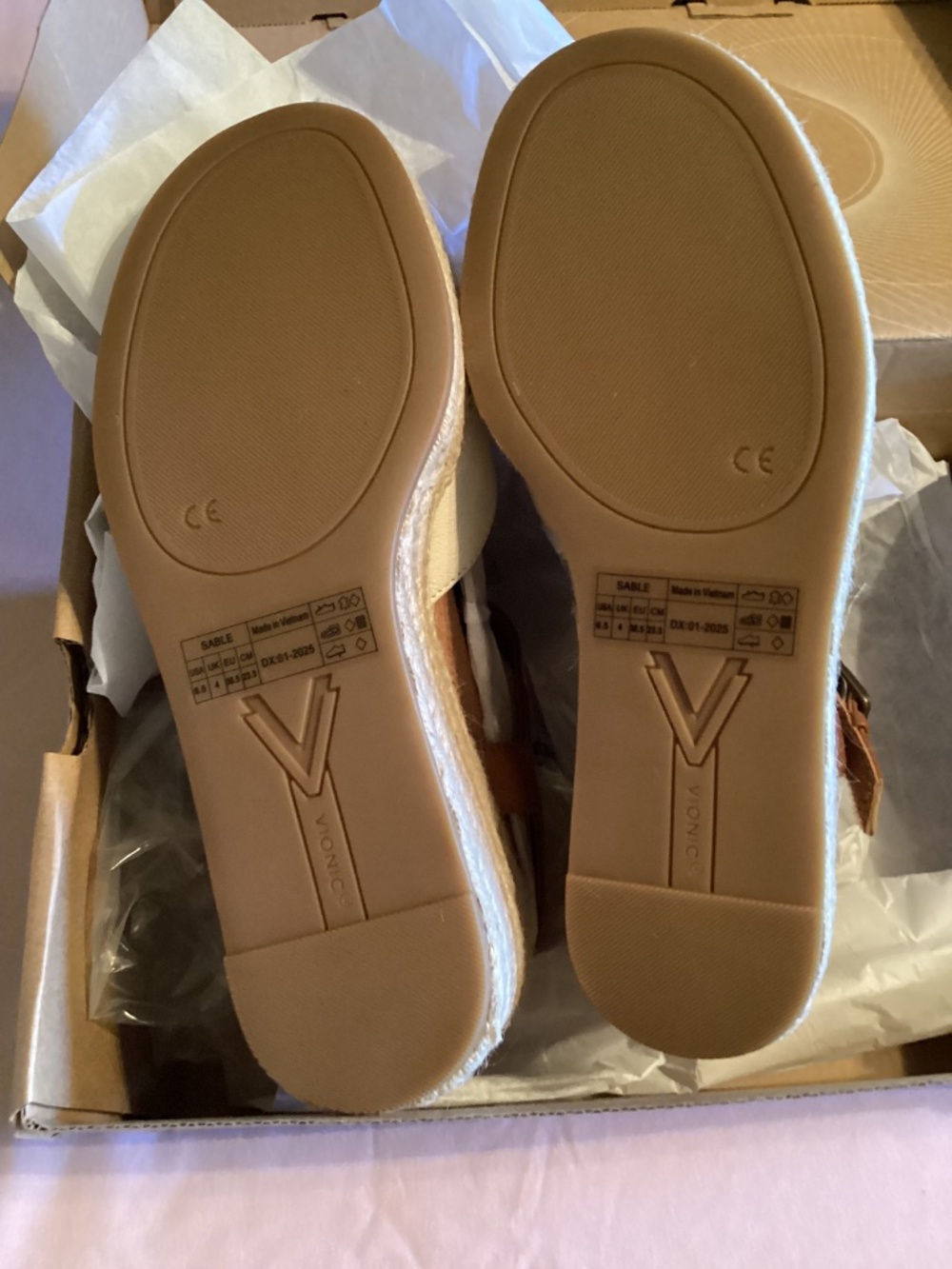 Vionic wedge - Picture 4 of 4